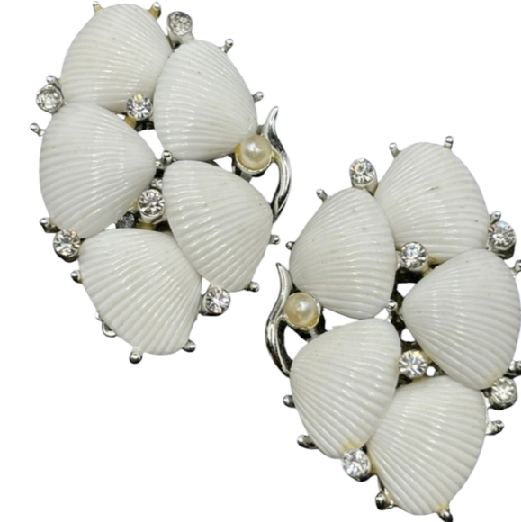 Lisner Jewelry - LISNER Vintage silver tone white lucite clear rhinestone shell Clip On earrings